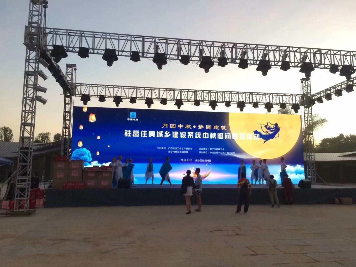 平面设计/海报设计/画册/宣传单图1