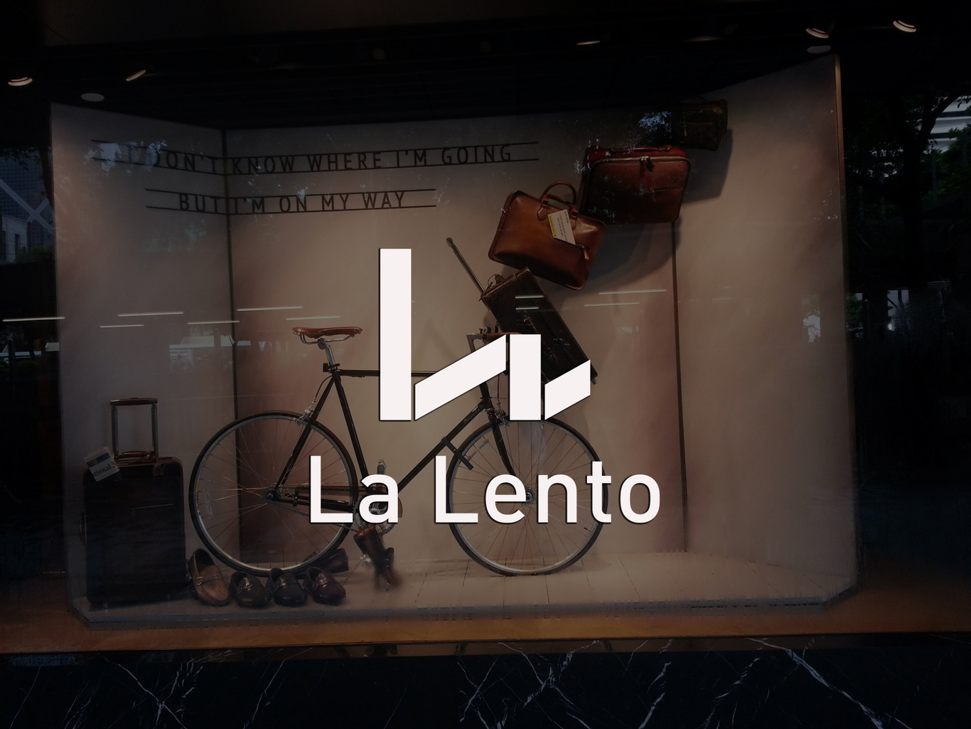 La Lento logo設(shè)計圖0