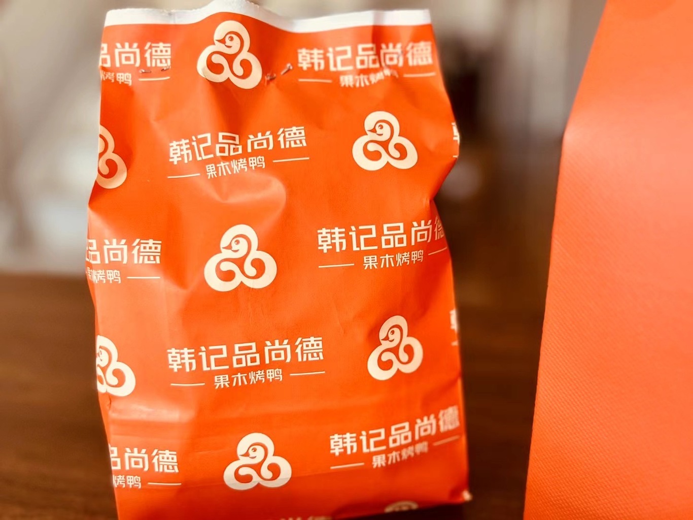韩记品尚德烤鸭包装设计图4