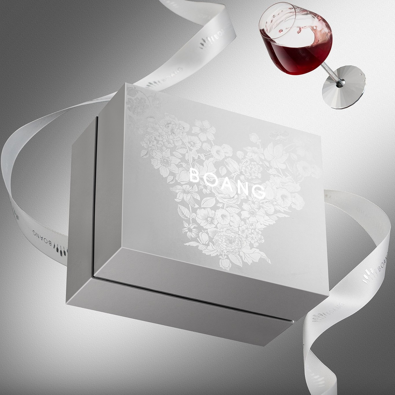 一款白色礼盒图0